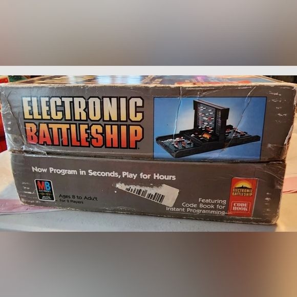 Milton Bradley Electronic Battleship Game Model  Vintage 1982 + Code Book - Picture 6 of 13